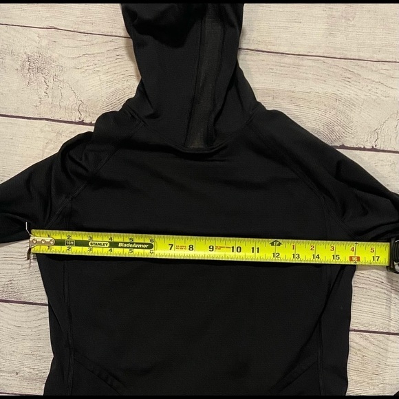 Under Armour Cold Gear Running Hoodie with Adjustable Hood Gater XS Pockets - Picture 6 of 12